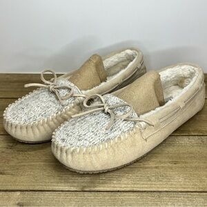 Minnetonka Cally Slippers